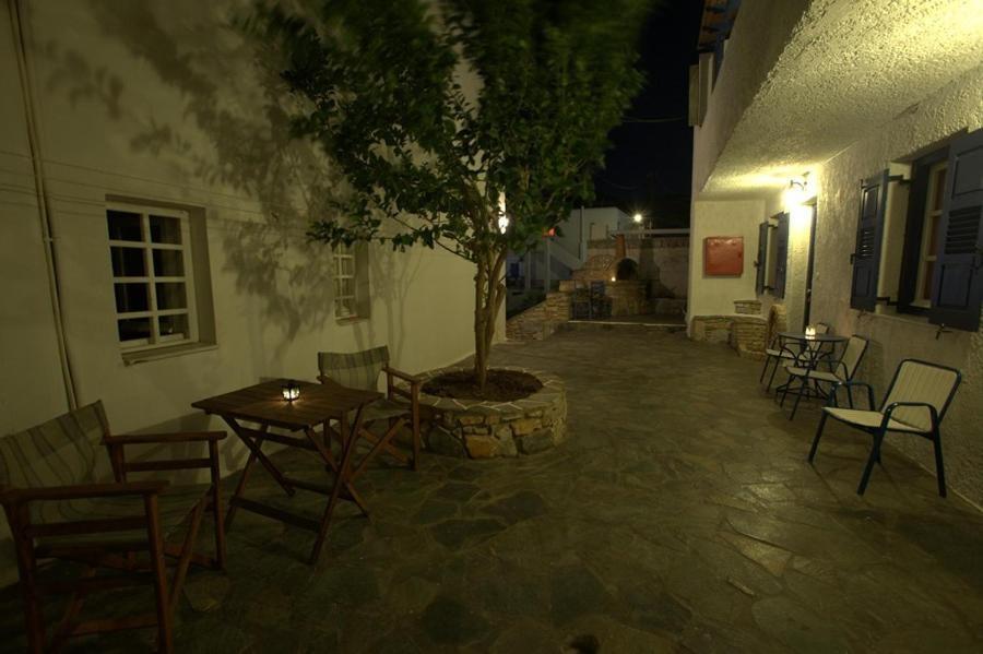 Aphrodite Hotel & Apartments Chora  Ngoại thất bức ảnh
