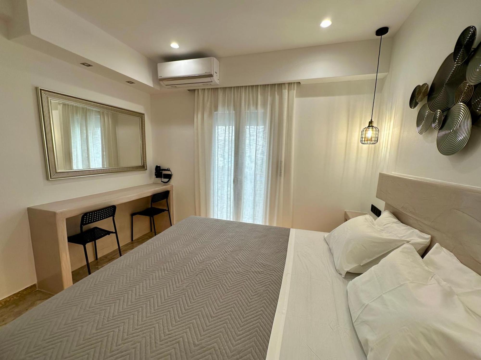 Aphrodite Hotel & Apartments Chora  Ngoại thất bức ảnh