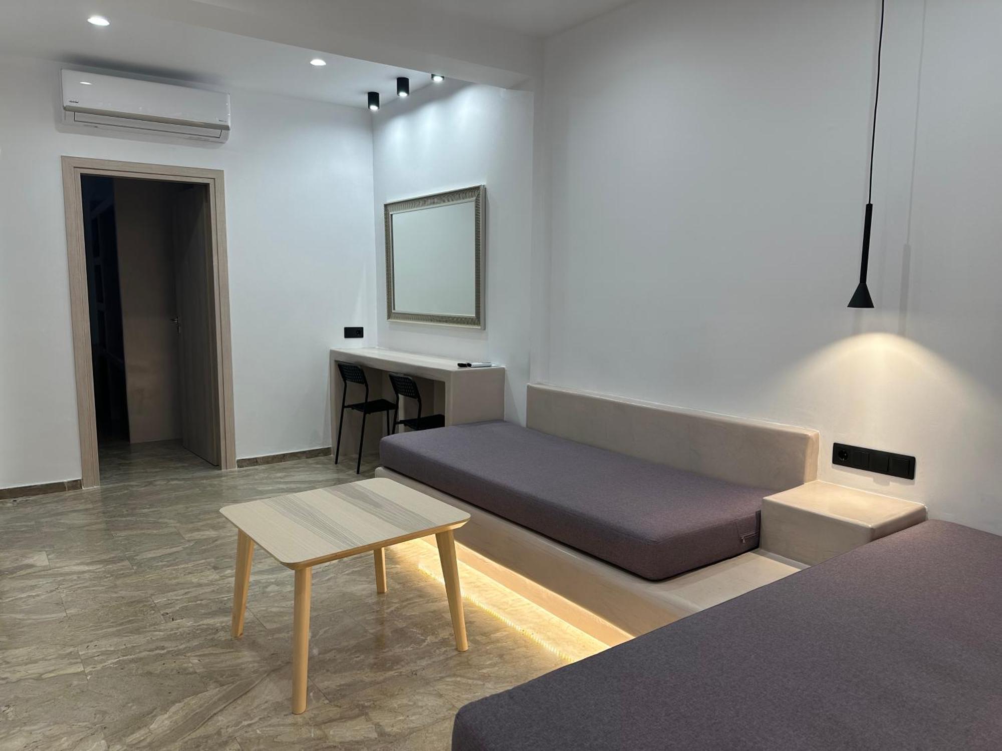 Aphrodite Hotel & Apartments Chora  Ngoại thất bức ảnh