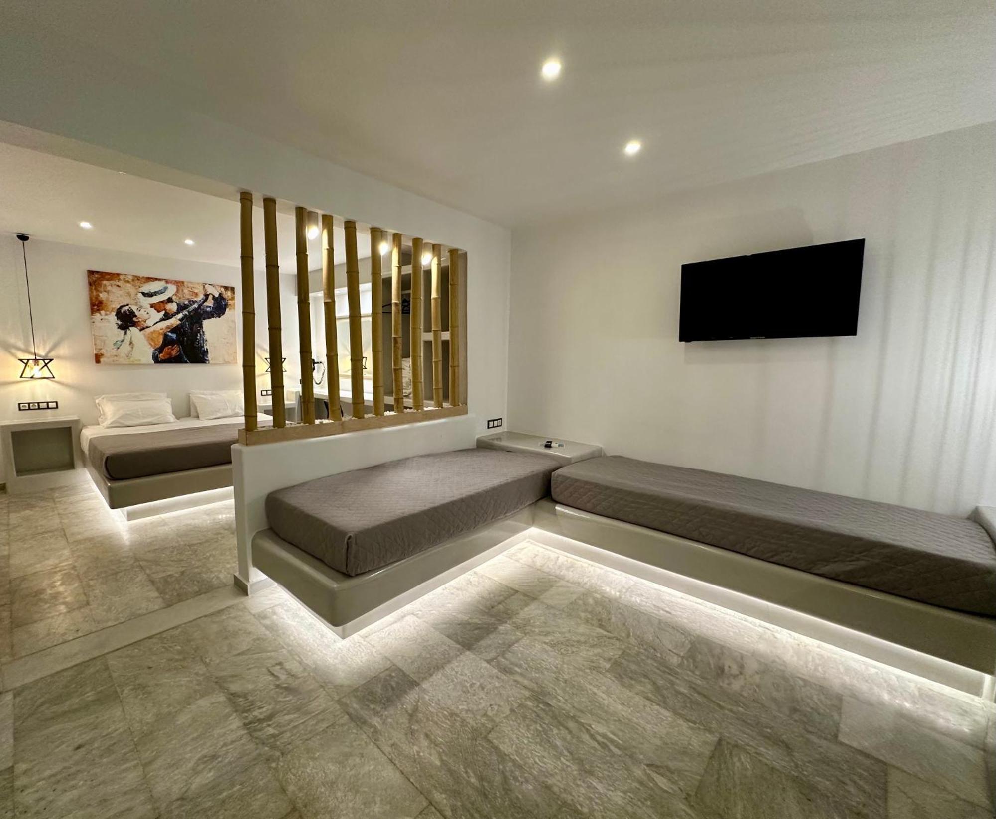 Aphrodite Hotel & Apartments Chora  Ngoại thất bức ảnh